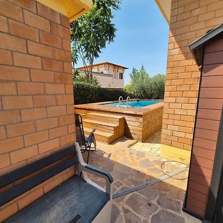 Villa Moderna Con Piscina A Due Passi Dal Golf Club